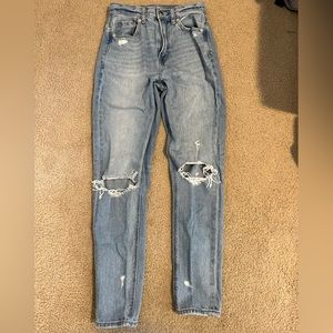 American Eagle High-rise straight leg ripped jeans size 00